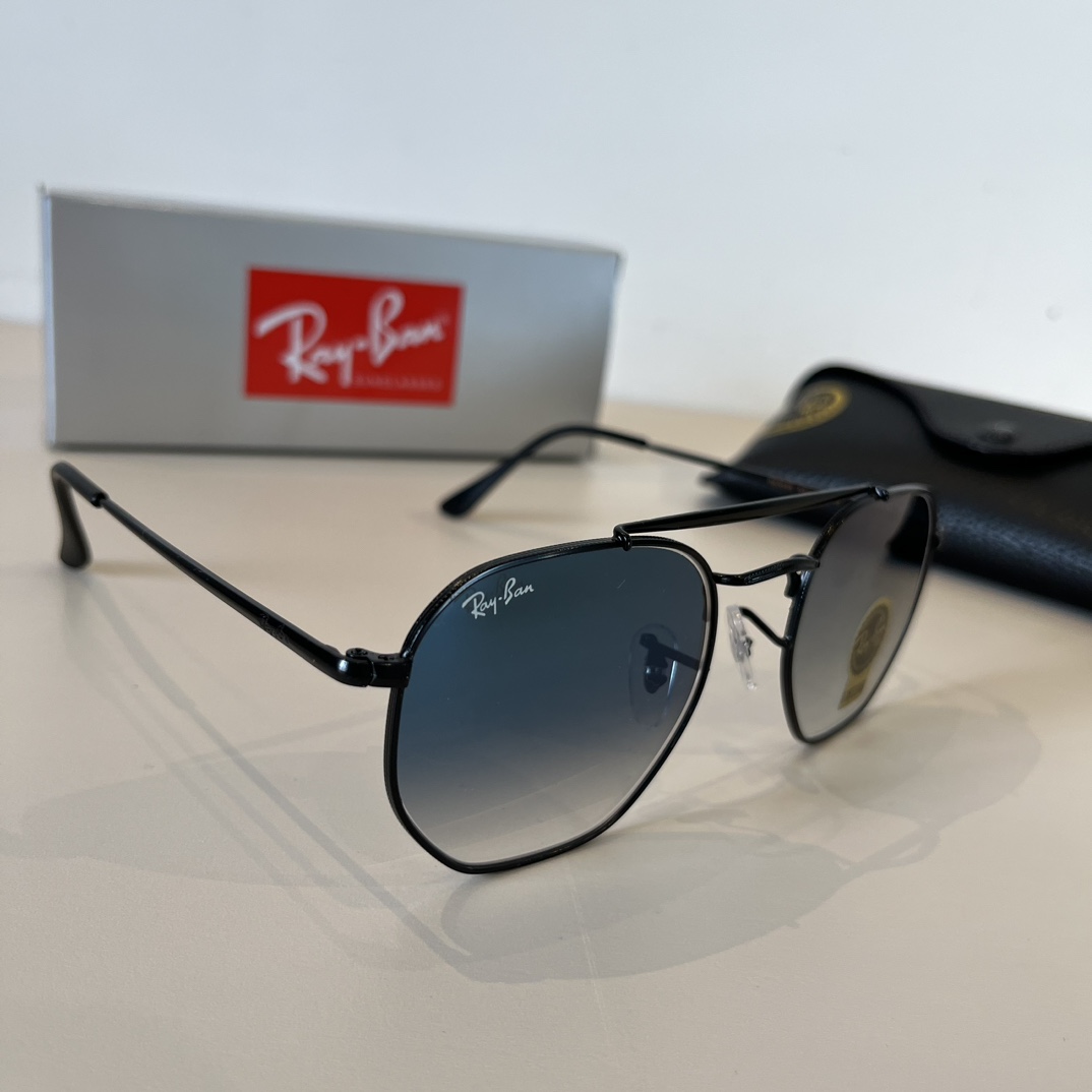Ray-Ban
